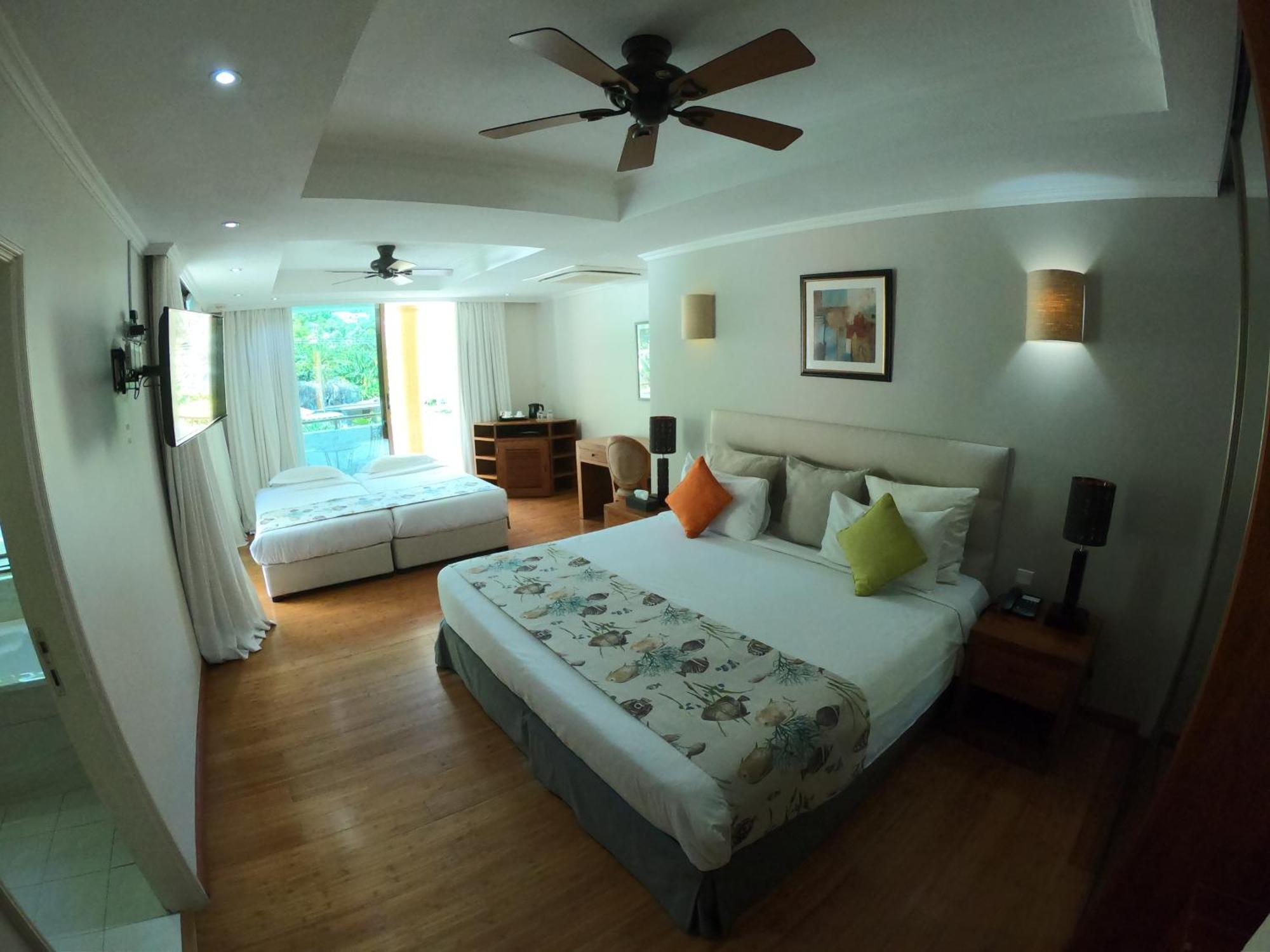 Crown Beach Hotel Seychelles Pointe Au Sel 외부 사진